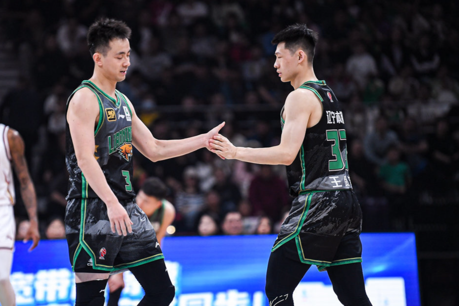 国王碾压76人，赵继伟高光表现