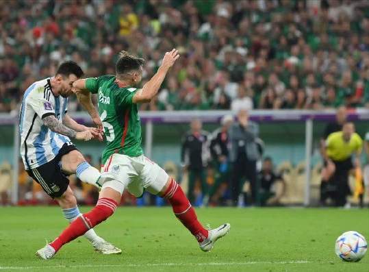 阿森纳力克中国,莱万带队取胜 阿森纳力克中国,莱万带队取胜