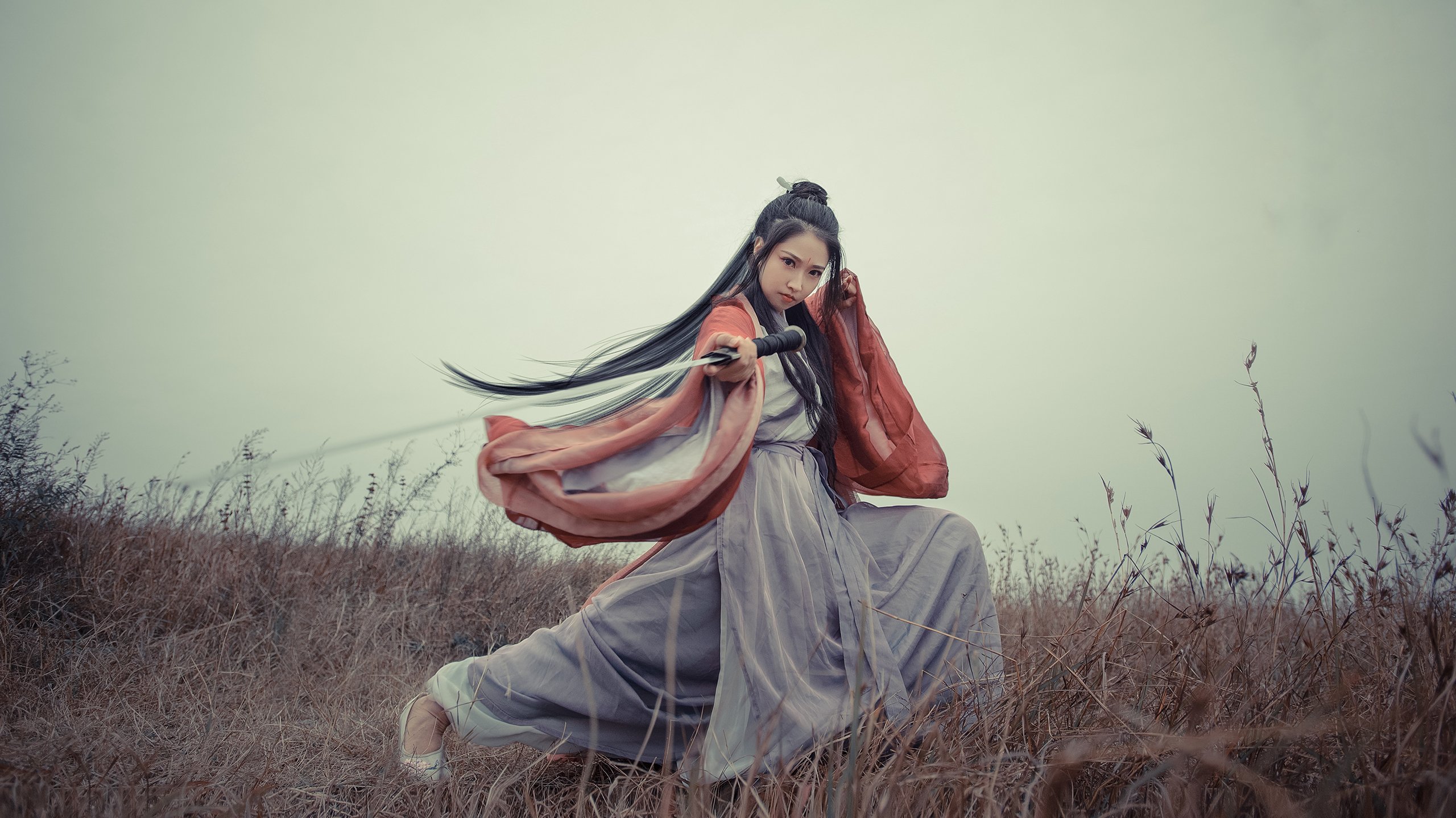 草场密码，兹维列夫如何将红土基因编织成温网团队的胜利罗网