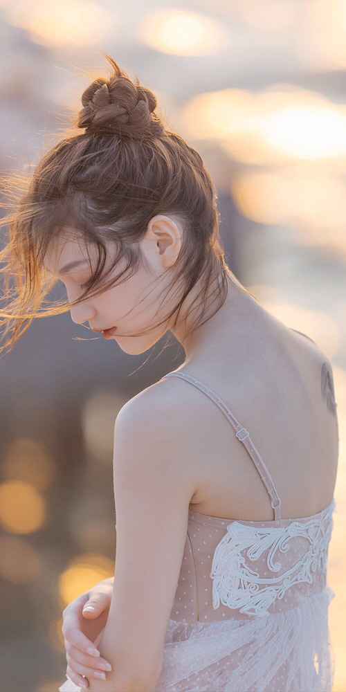 爱游戏官方入口-美网险胜铸就钢铁神经，戴维斯杯再证阿尔卡拉斯火之意志