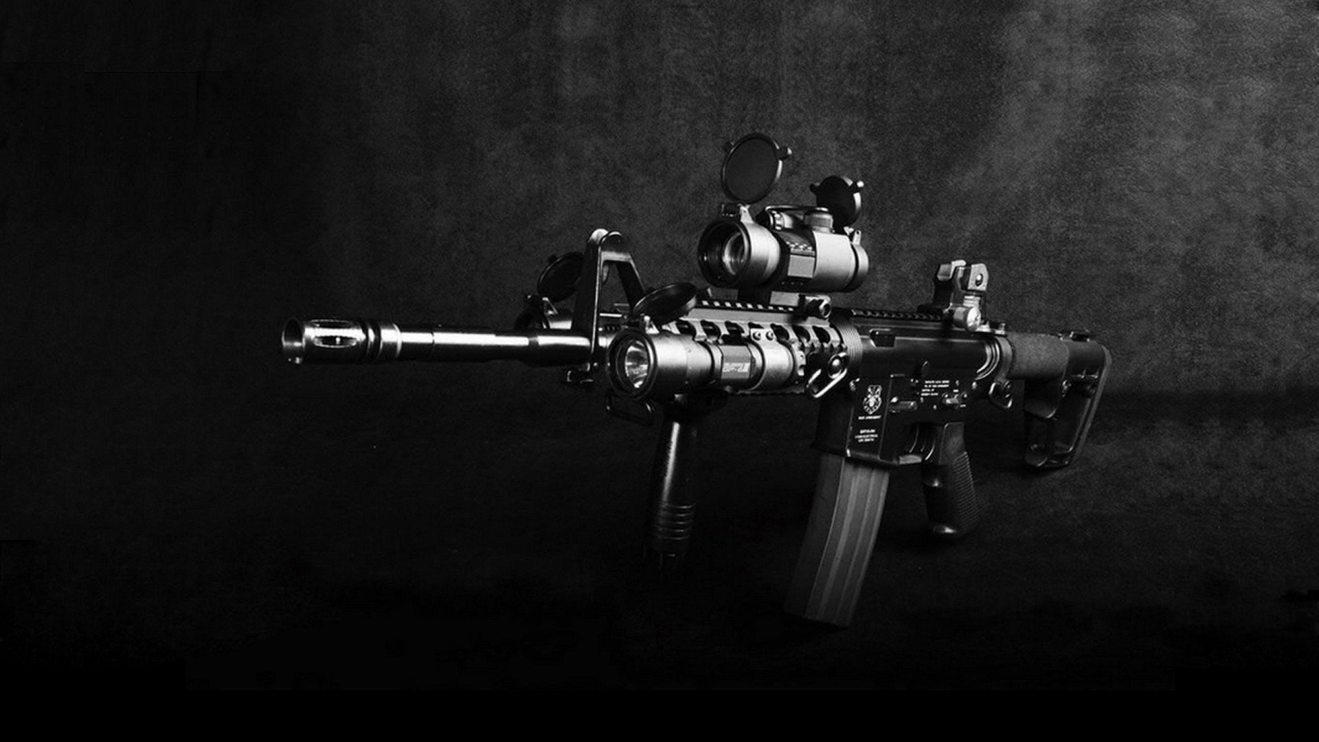 F1街道赛之夜，当贝恩在沥青上编织囚笼